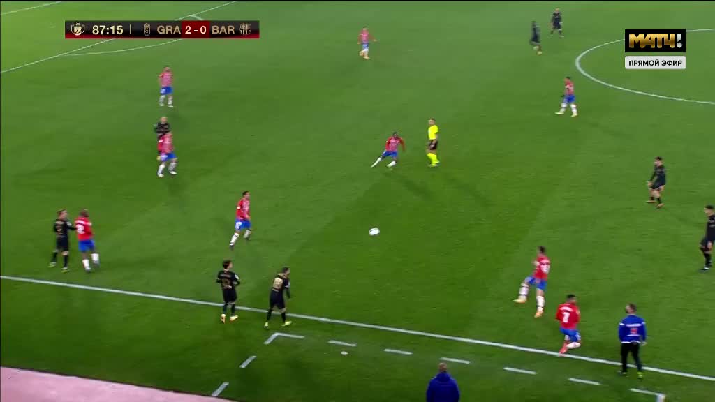 中甲半场：向余望推射中柱，重庆铜梁龙暂0-0上海嘉定汇龙