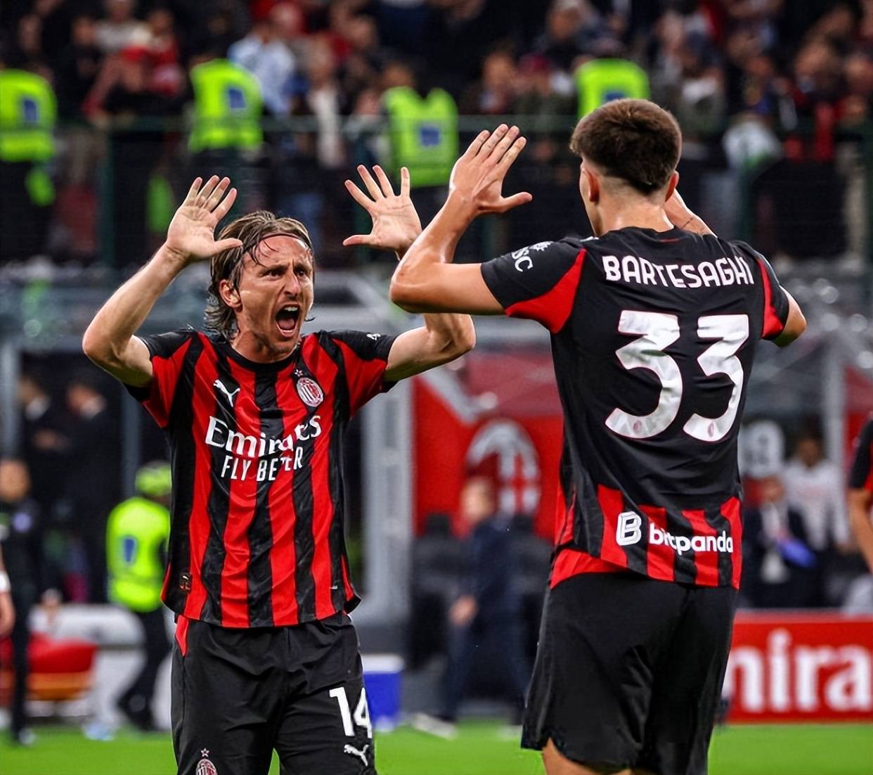 李玮洒成为首位获OPBF金腰带的中国女子拳手，多次在国际赛场取得胜利，正式转型为职业拳击选手。